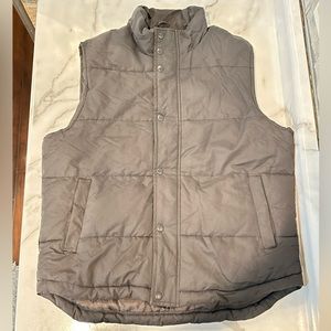 St. John’s Bay Men’s Grey Puffer Vest